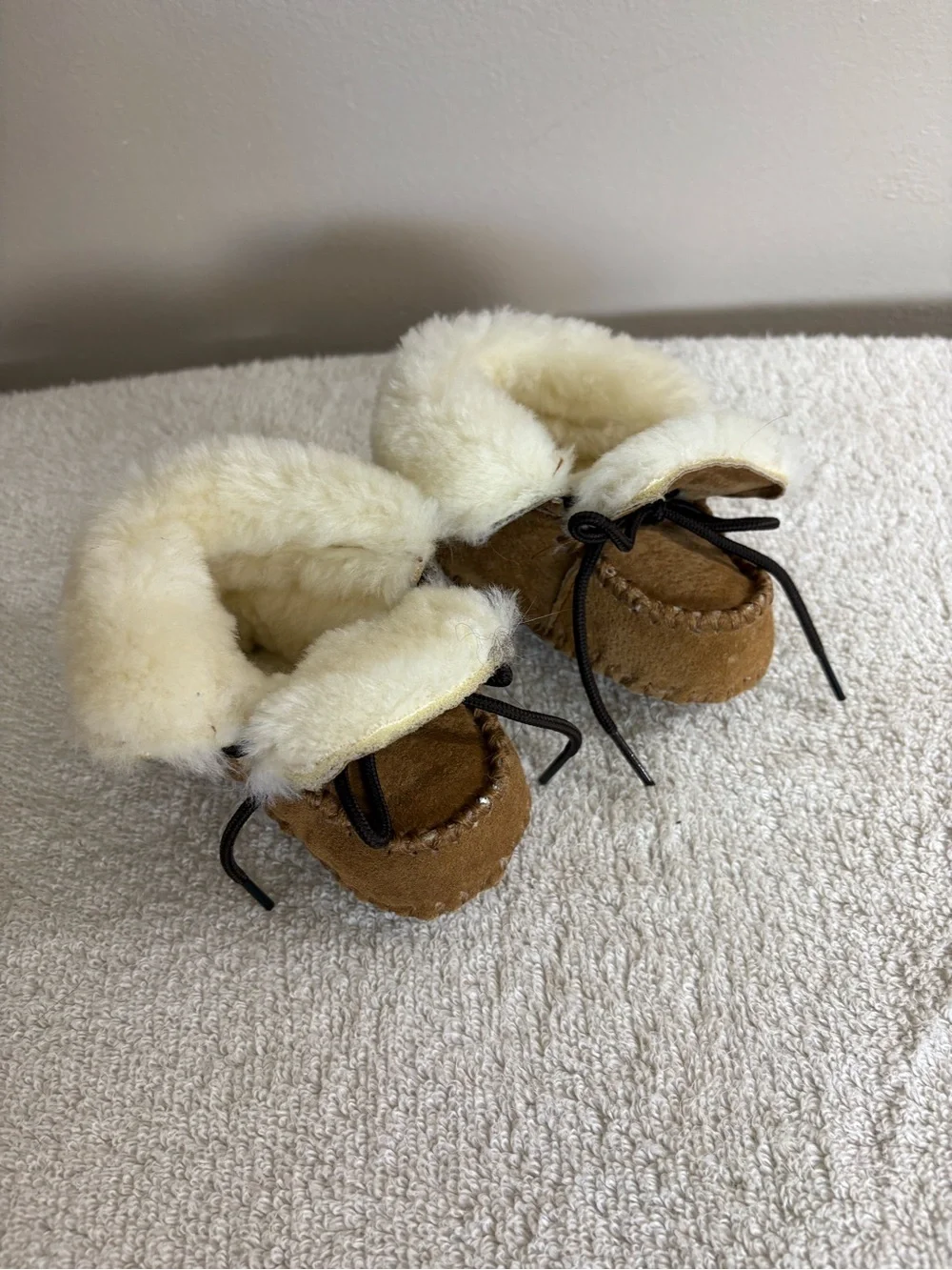 BABY Infant SHEEPSKIN Sheep Shearling WOOL Lined BOOTIES